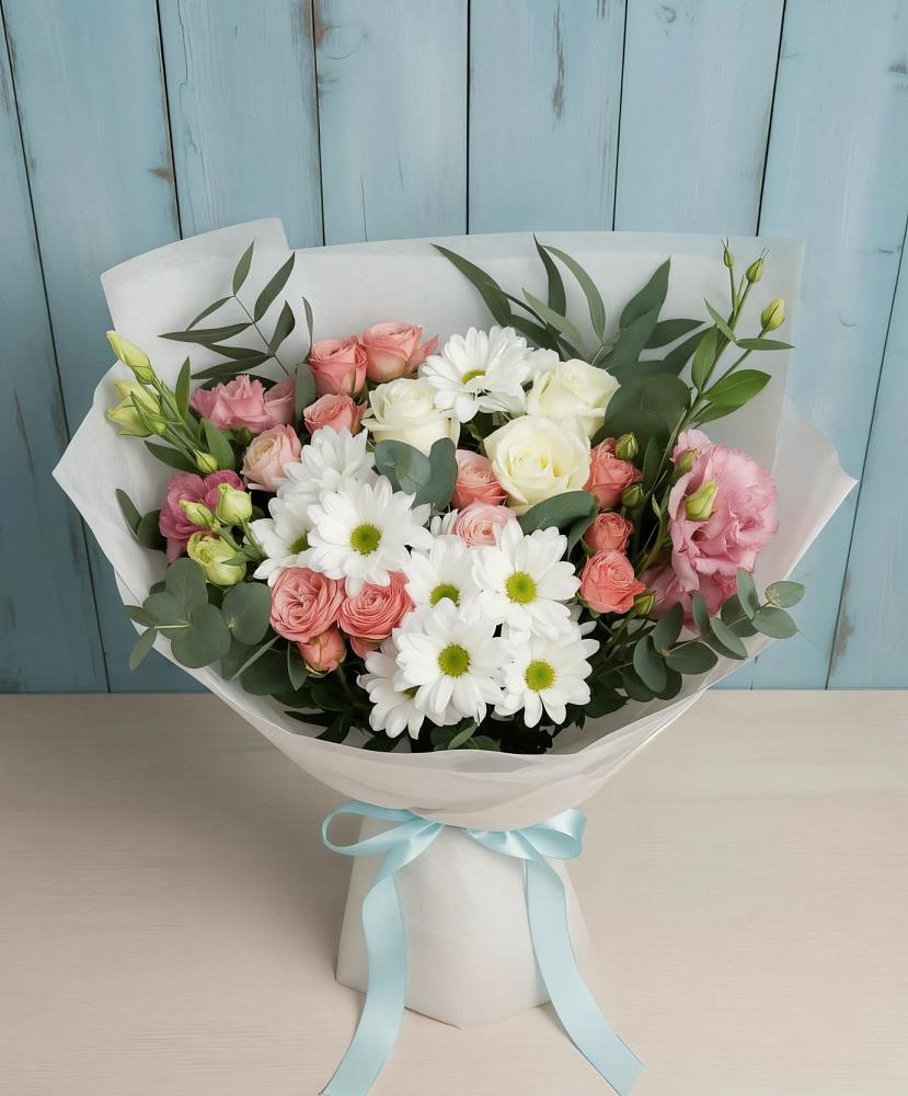 Букет цветов из: Розы, Лизиантусы и Хризантемы в Таловой