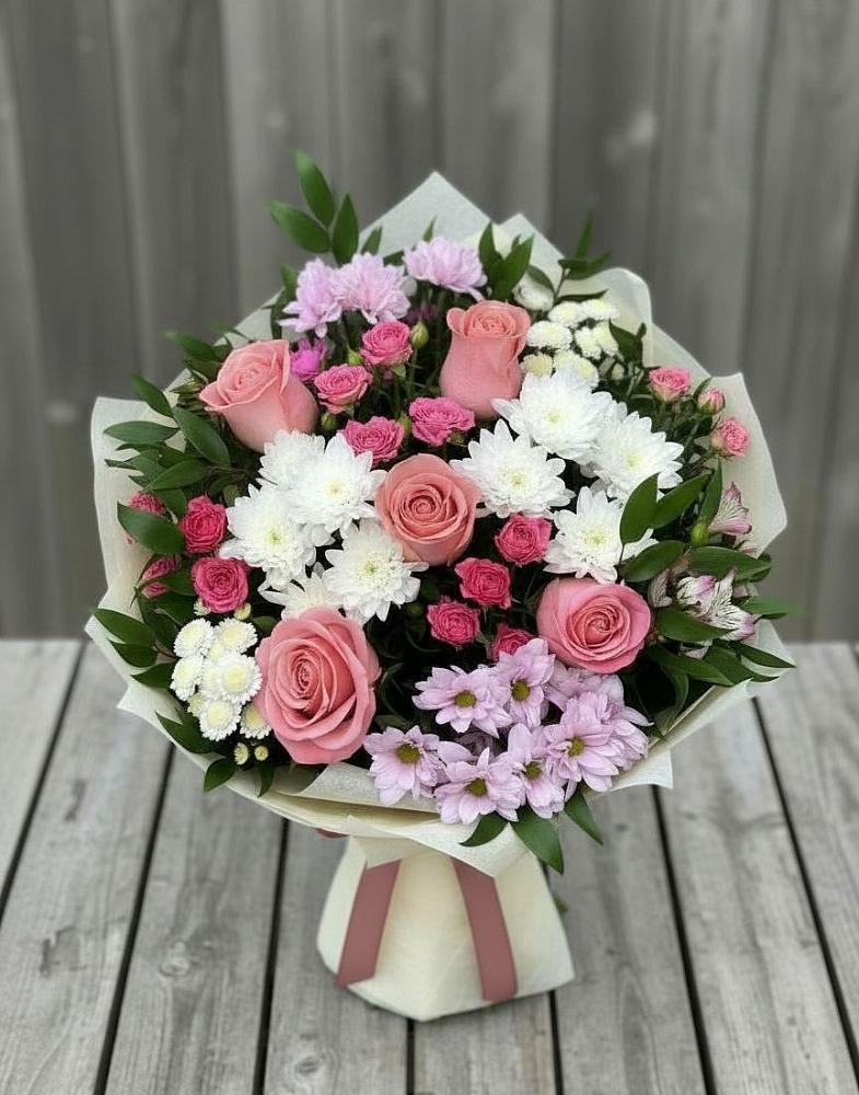 Букет цветов из: Альстромерии, Гвоздики, Розы и Хризантемы в Таловой