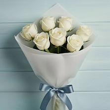 Букет 7 Белых роз Эдлесс Лав в Таловой