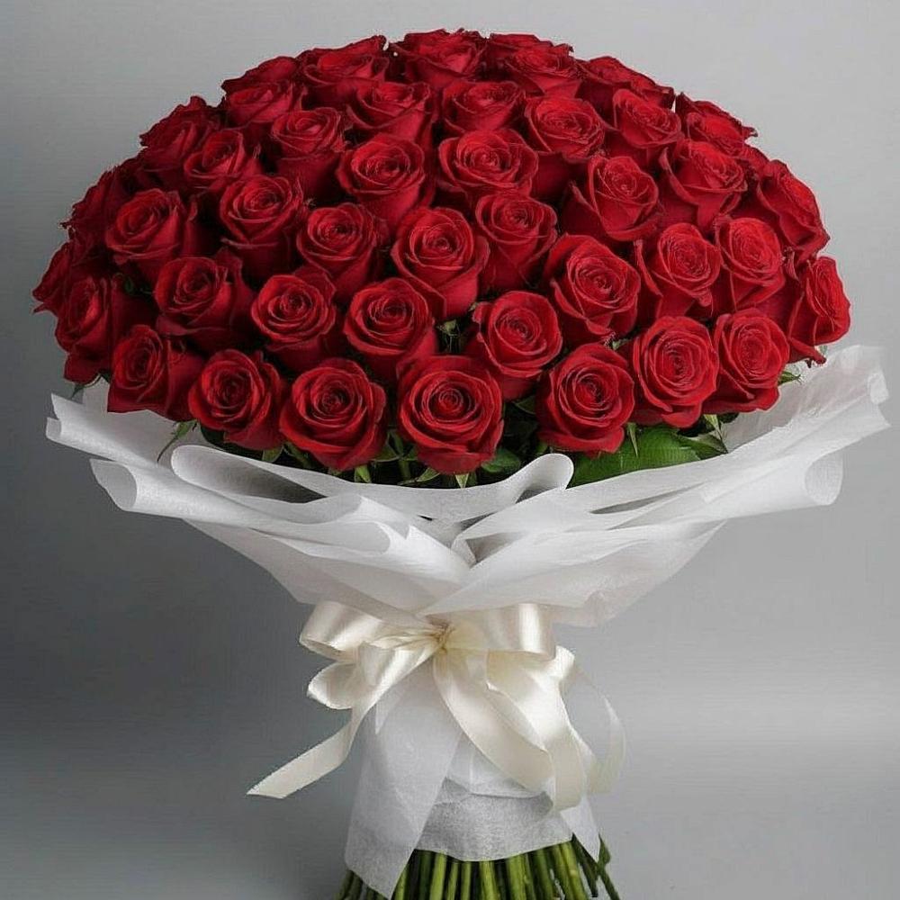 Букет 101 Красная роза Блэк Мэджик в Таловой