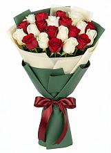 Букет Микс из красных и белых роз #REPLACE_PRED# Таловой