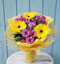 Букет цветов из:  Хризантемы и Герберы в Таловой