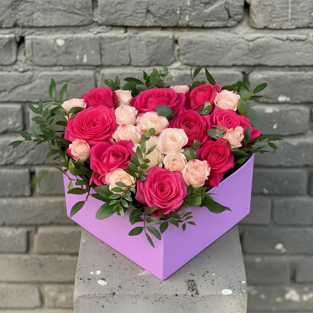 Цветочная композиция из Розы в коробке в Таловой