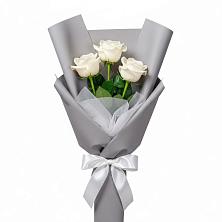 Букет 3 белые розы в Таловой
