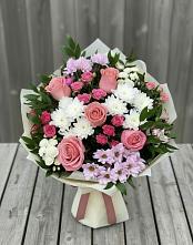 Букет цветов из:  Альстромерии, Гвоздики, Розы и Хризантемы в Таловой