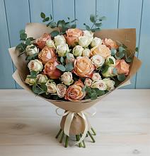 Букет цветов из:  Альстромерии и Розы в Таловой